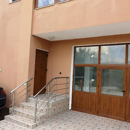 Alfa With Parking Warna