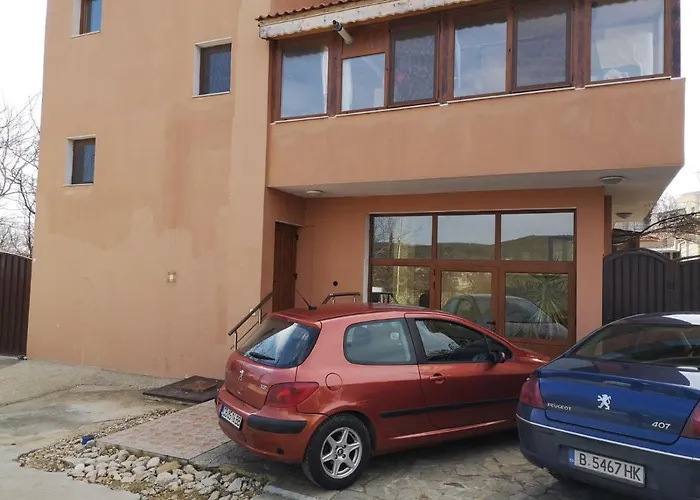 Pensiune Alfa With Parking 3*