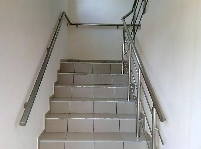 Alfa With Parking Pensiune