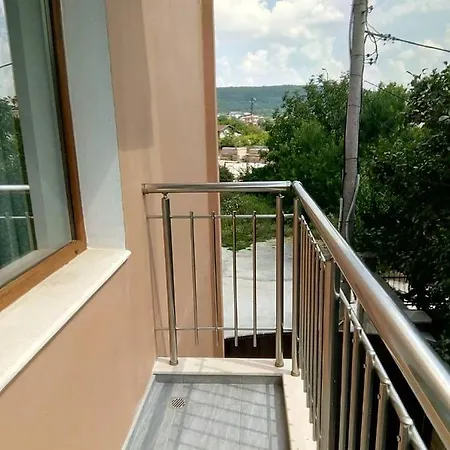 게스트하우스 Alfa Guest House With Parking 바르나