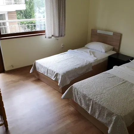 Alfa Guest House With Parking