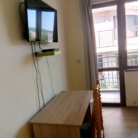 게스트하우스 Alfa Guest House With Parking