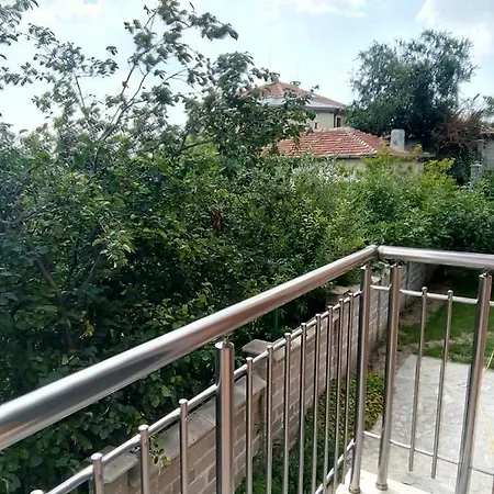 Vendégház Alfa With Free Parking For Cars 3*