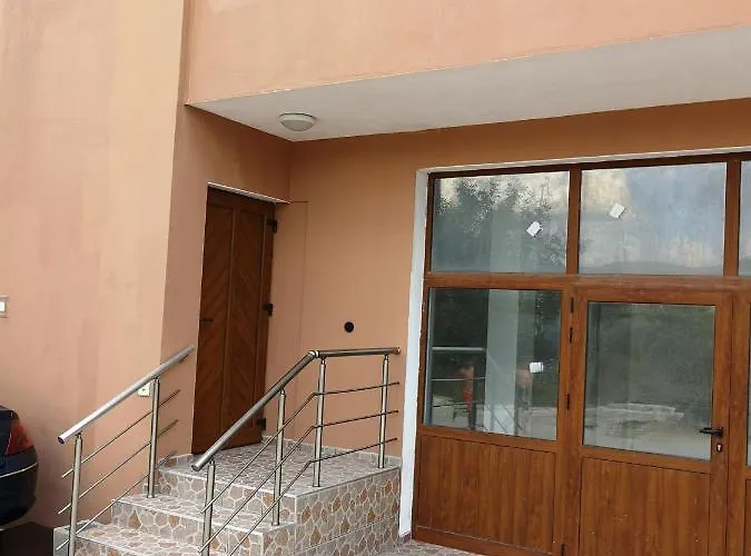 Alfa With Parking Warna